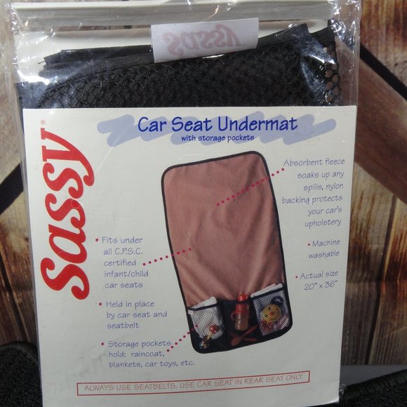 Sassy CAr Seat undermat with pockets~NOS~unsealed~machine washable~20x36 - Picture 5 of 6